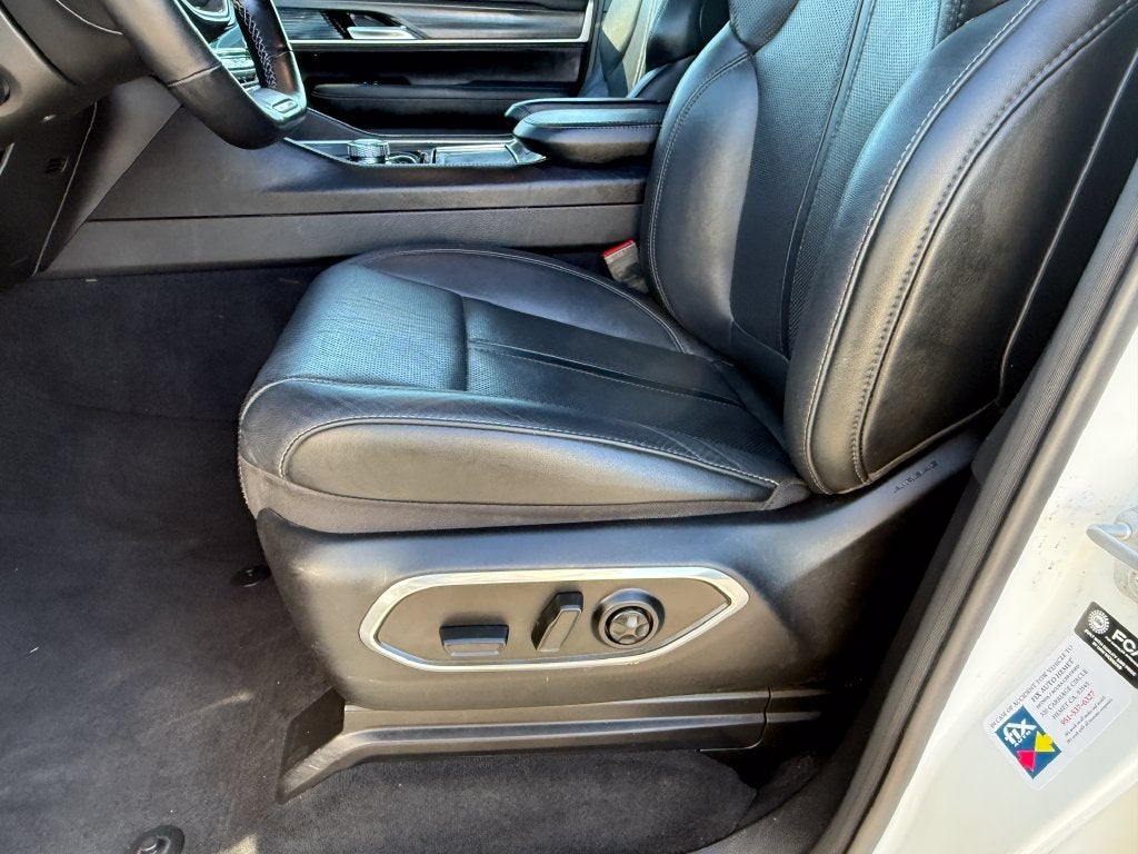 2023 Jeep Wagoneer Series II