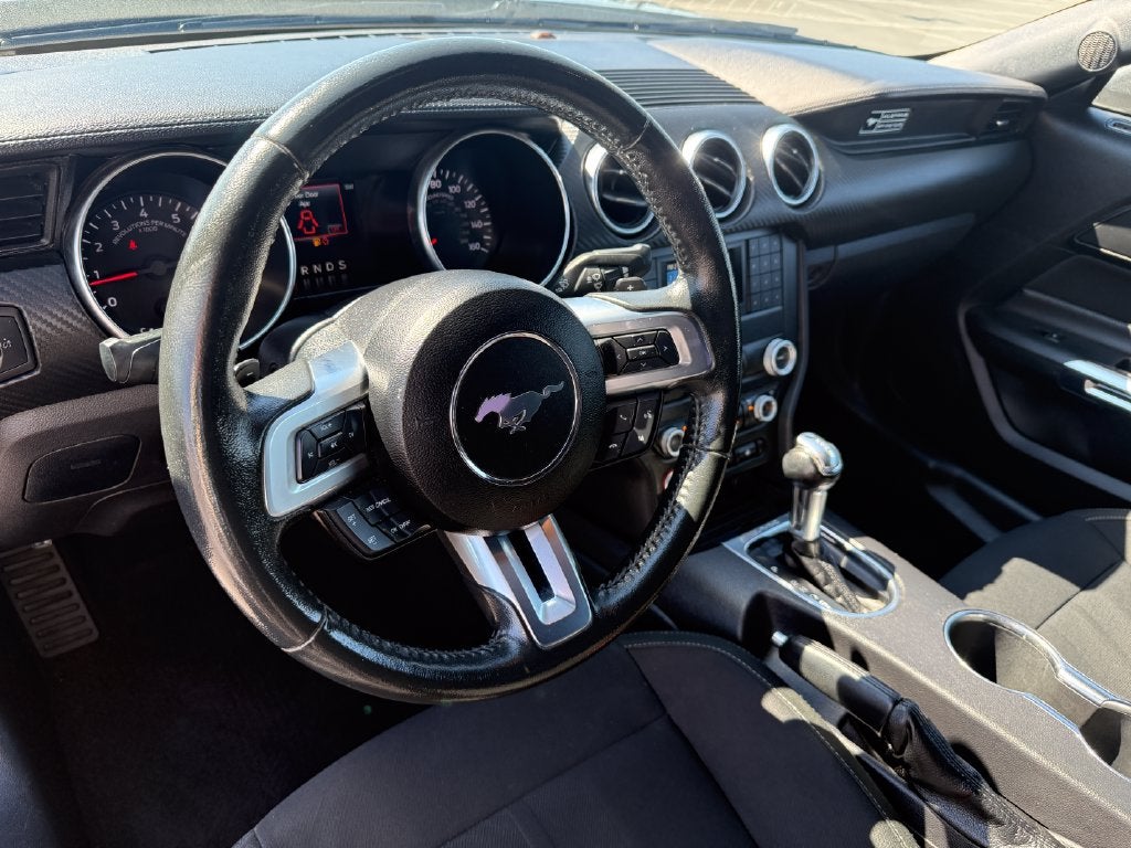 2020 Ford Mustang EcoBoost