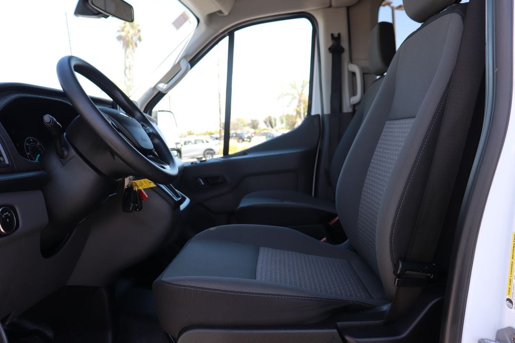2025 Ford Transit-350 XL