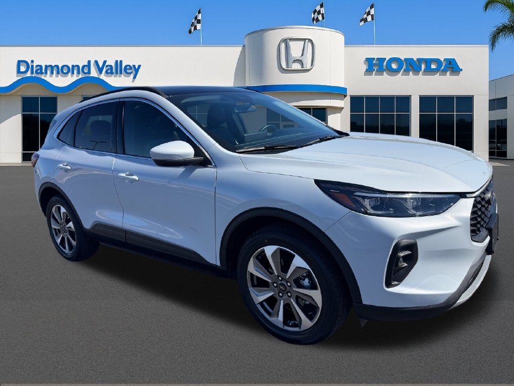2025 Ford Escape Platinum