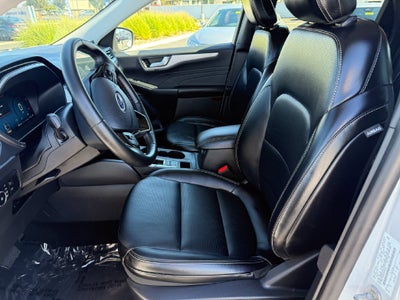 2025 Ford Escape Platinum