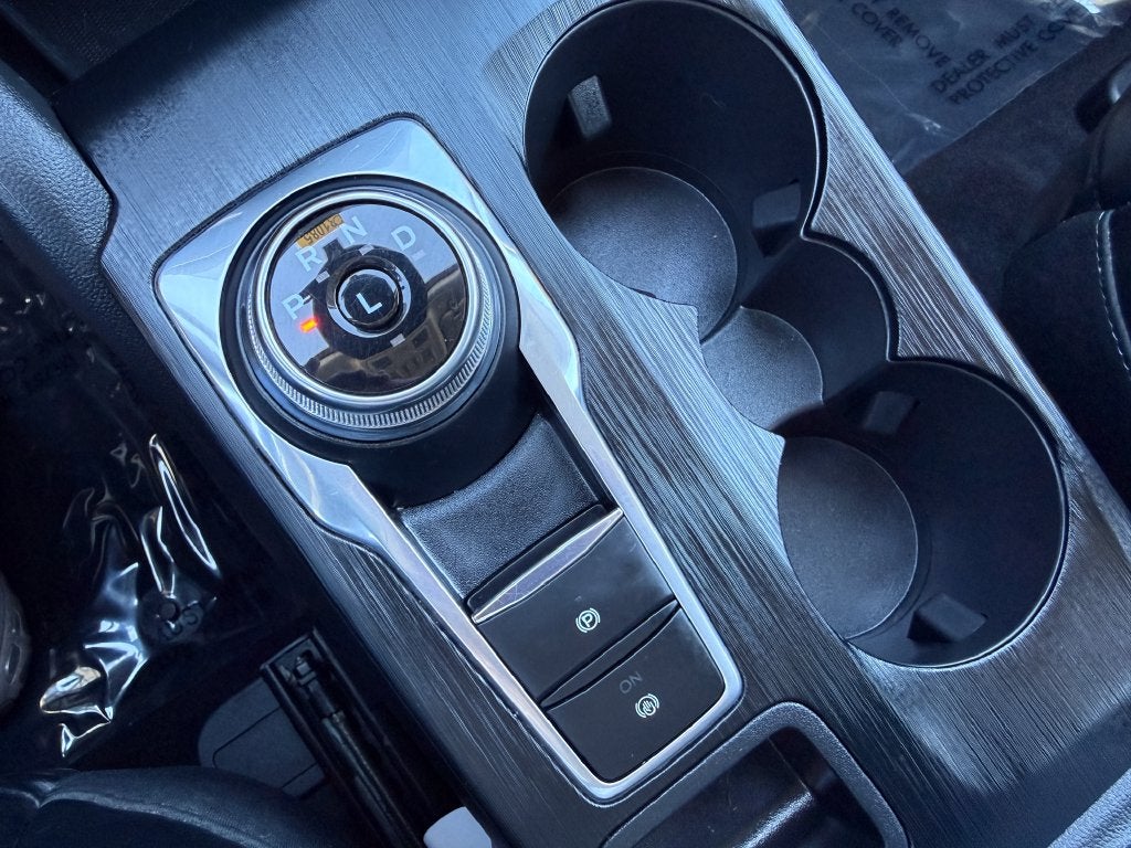 2025 Ford Escape Platinum