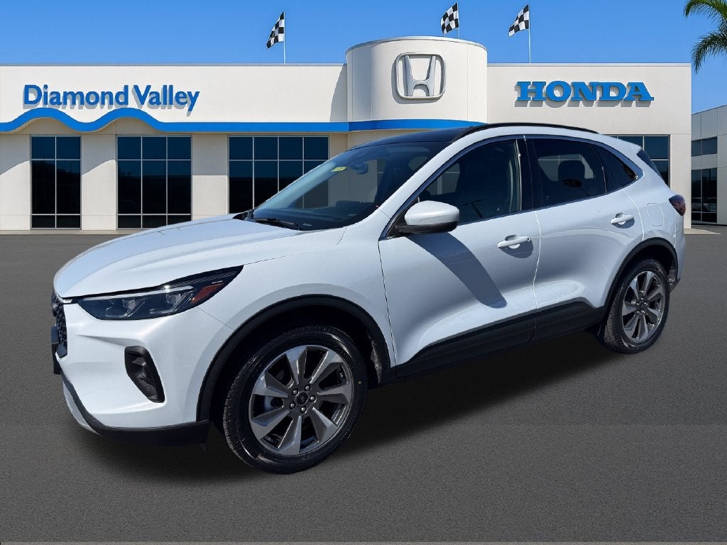 2025 Ford Escape Platinum