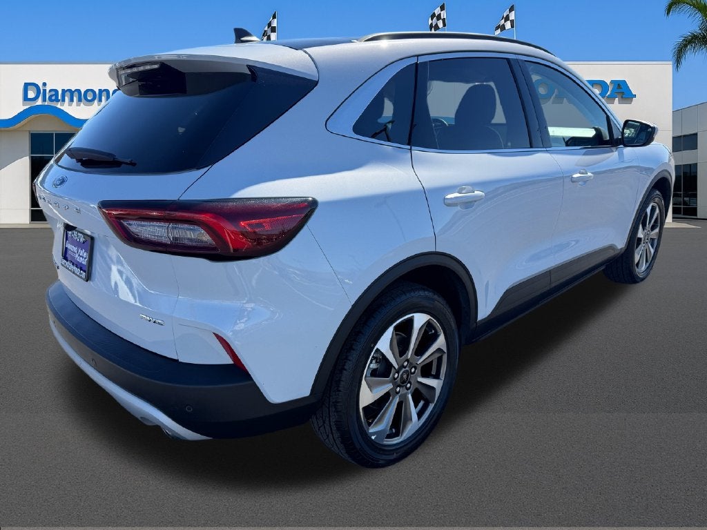 2025 Ford Escape Platinum