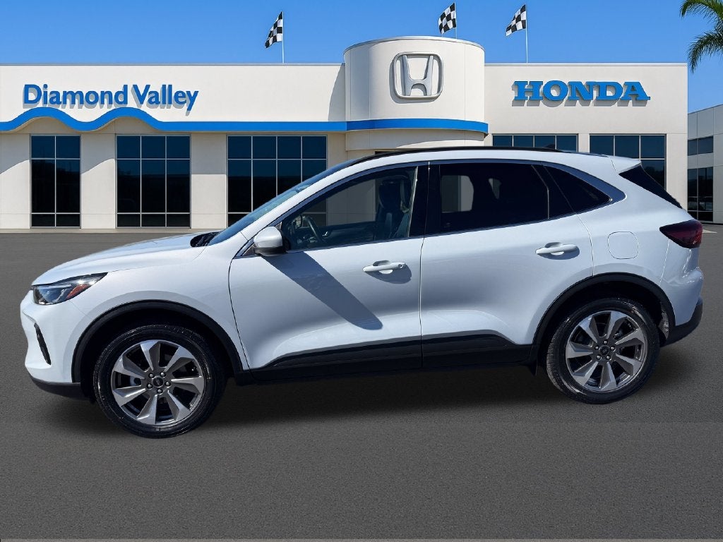 2025 Ford Escape Platinum