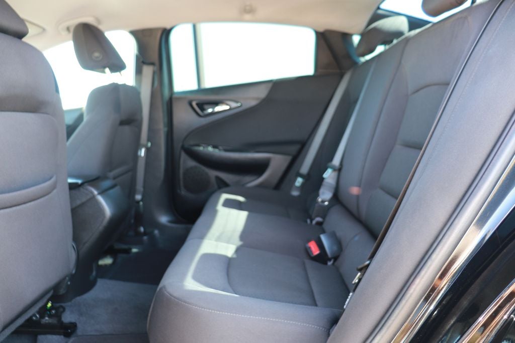 2022 Chevrolet Malibu LS 1LS