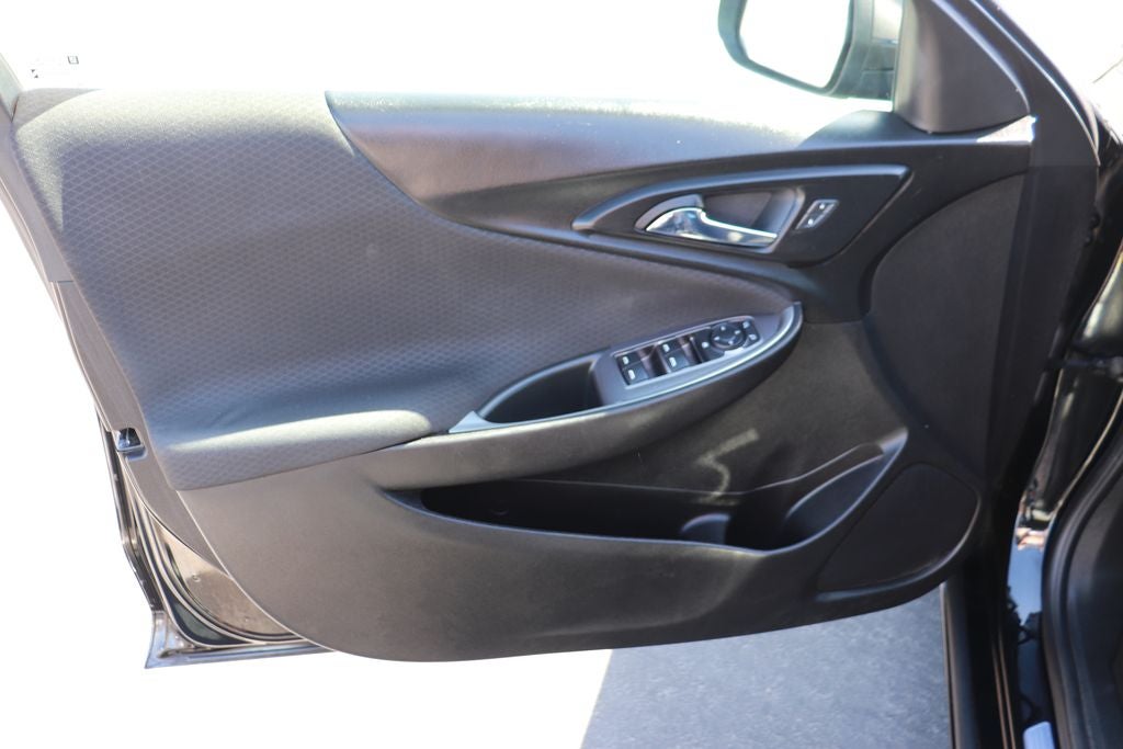 2022 Chevrolet Malibu LS 1LS
