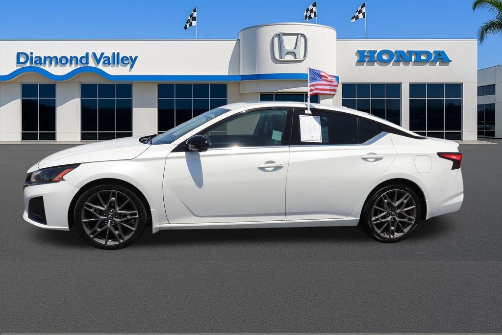 2023 Nissan Altima 2.0 SR