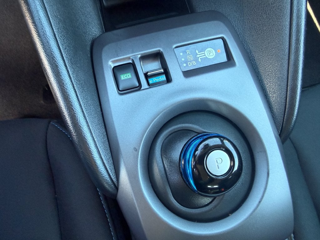 2024 Nissan Leaf S