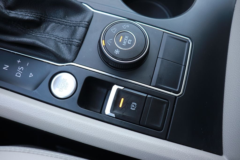 2019 Volkswagen Atlas 3.6L V6 SE R-Line