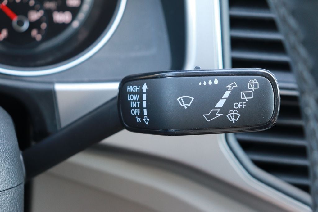 2019 Volkswagen Atlas 3.6L V6 SE R-Line
