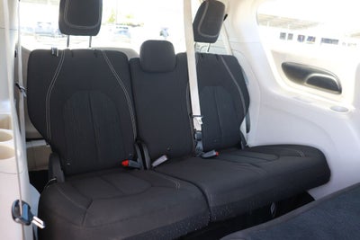 2020 Chrysler Voyager L