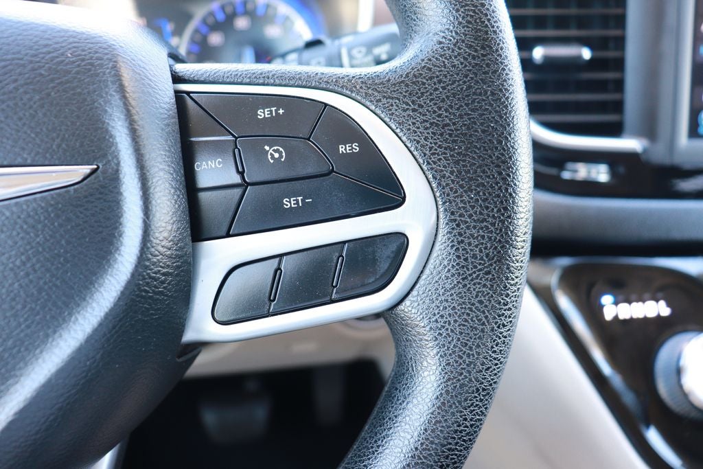 2020 Chrysler Voyager L