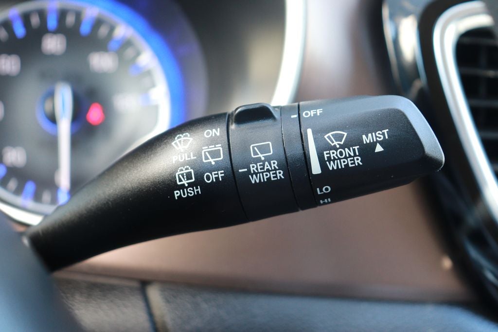 2020 Chrysler Voyager L