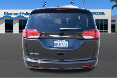 2020 Chrysler Voyager L