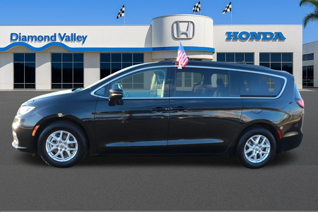 2022 Chrysler Pacifica Touring L