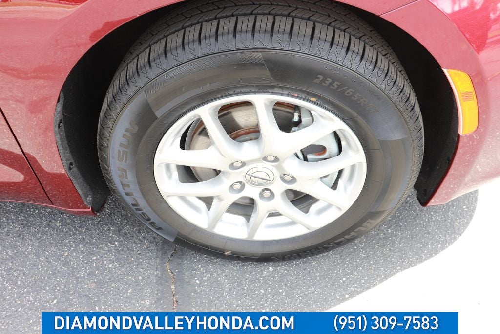 2023 Chrysler Voyager LX