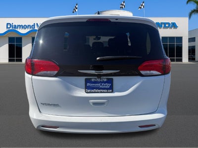 2024 Chrysler Voyager LX