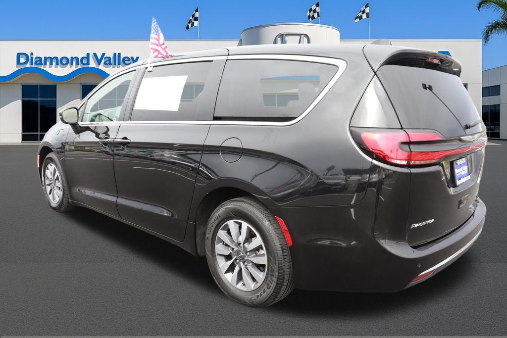 2023 Chrysler Pacifica Hybrid Touring L