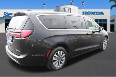 2023 Chrysler Pacifica Hybrid Touring L