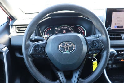 2025 Toyota RAV4 LE