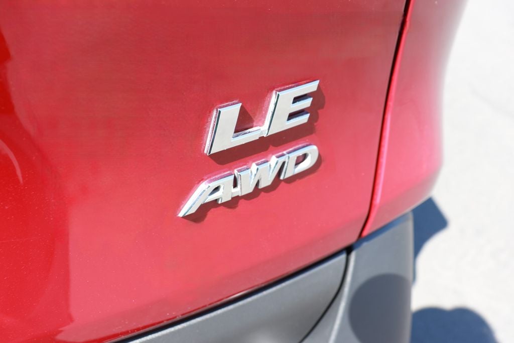 2025 Toyota RAV4 LE
