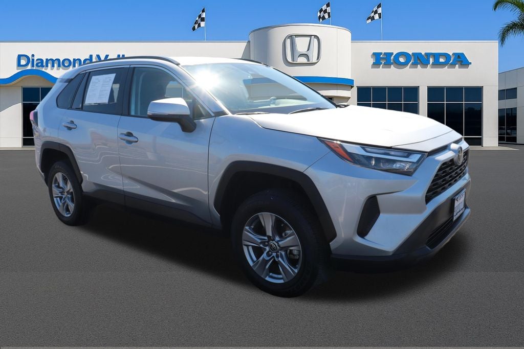 2025 Toyota RAV4 XLE