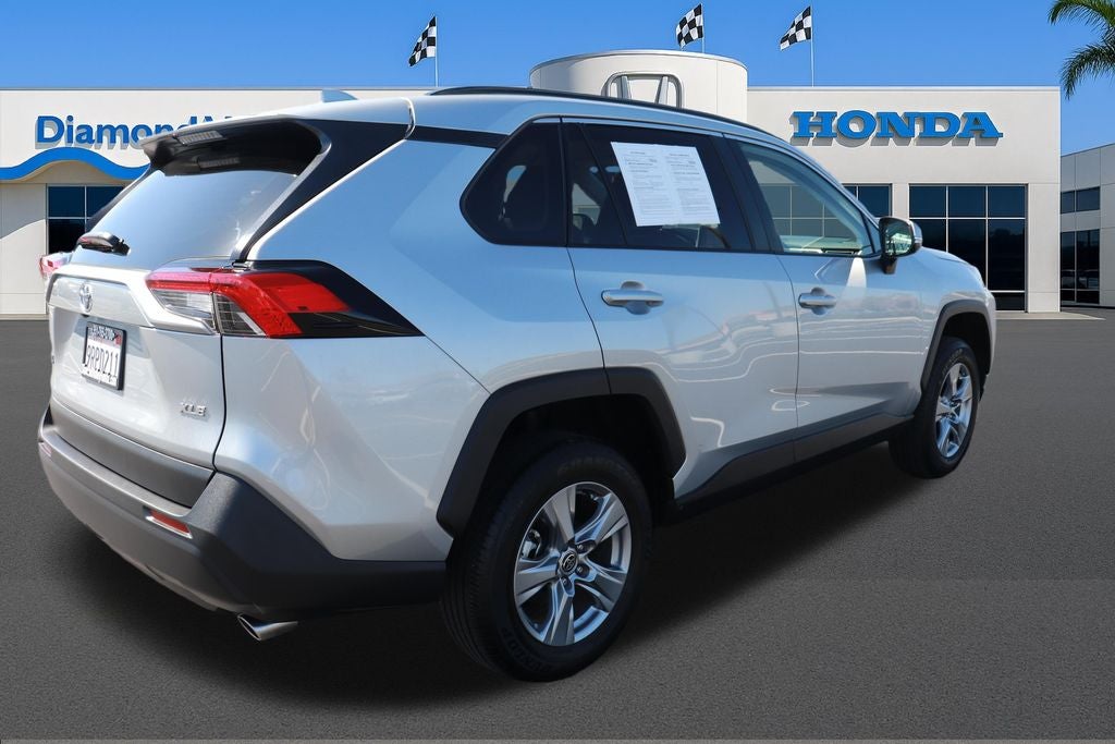 2025 Toyota RAV4 XLE