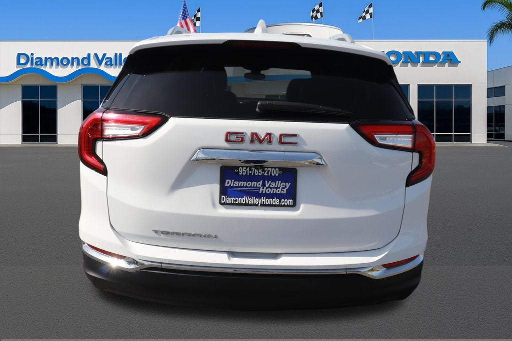 2023 GMC Terrain SLT