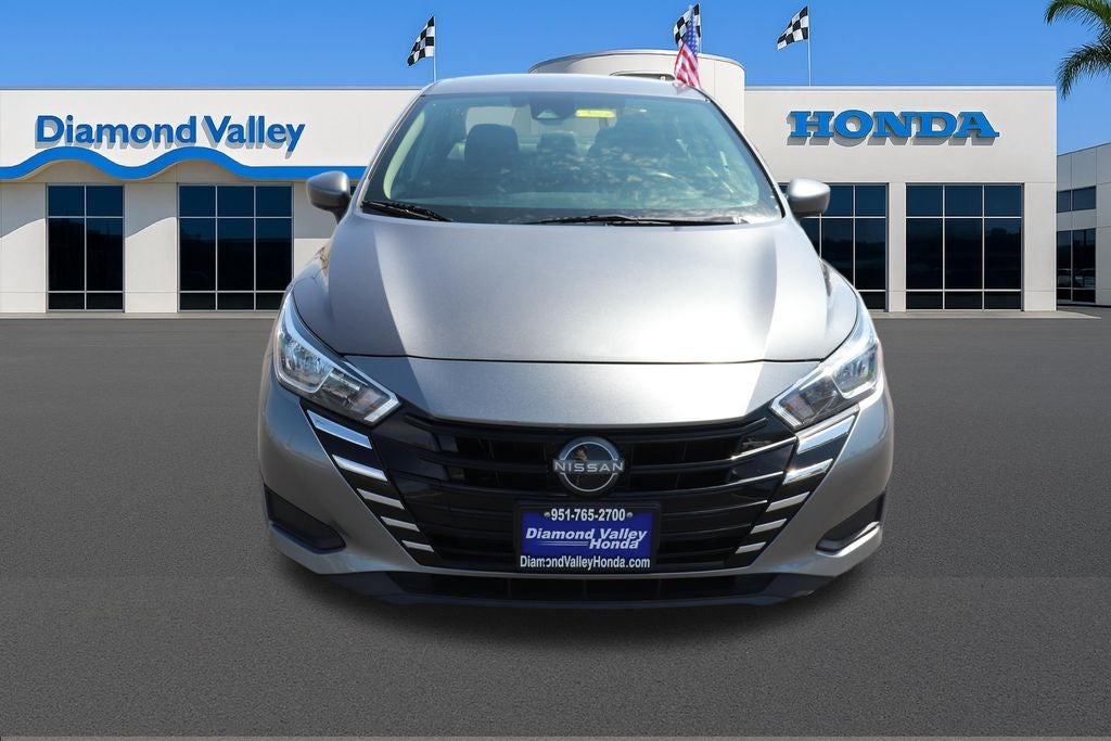 2023 Nissan Versa 1.6 SV