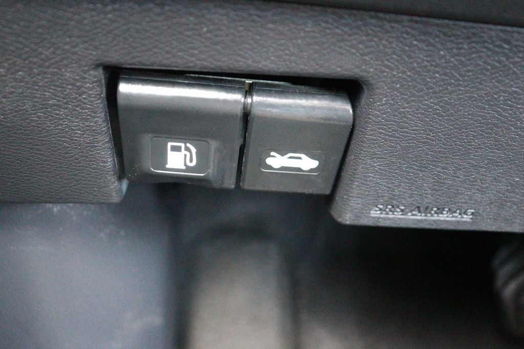 2023 Nissan Versa 1.6 SV