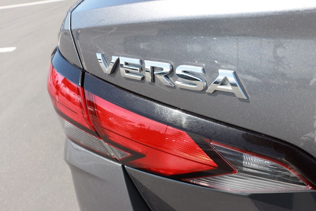 2023 Nissan Versa 1.6 SV