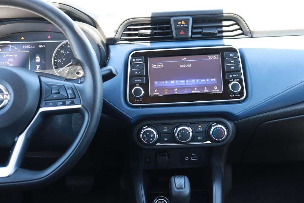2025 Nissan Versa 1.6 SV
