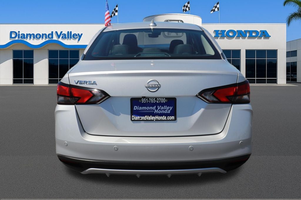 2025 Nissan Versa 1.6 SV