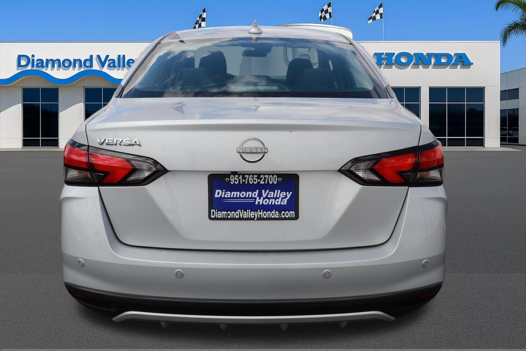 2025 Nissan Versa 1.6 SV