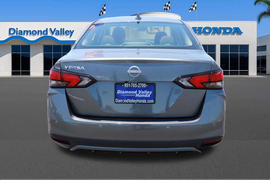 2025 Nissan Versa 1.6 SV