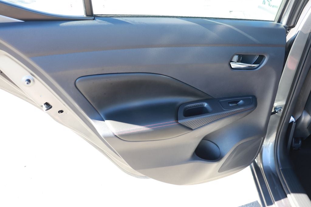 2025 Nissan Versa 1.6 SR