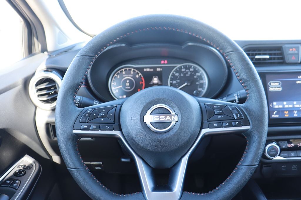 2025 Nissan Versa 1.6 SR