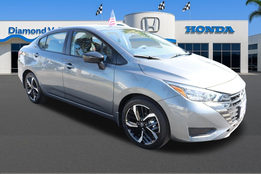 2025 Nissan Versa 1.6 SR