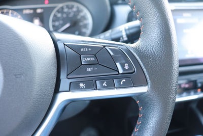 2025 Nissan Versa 1.6 SR