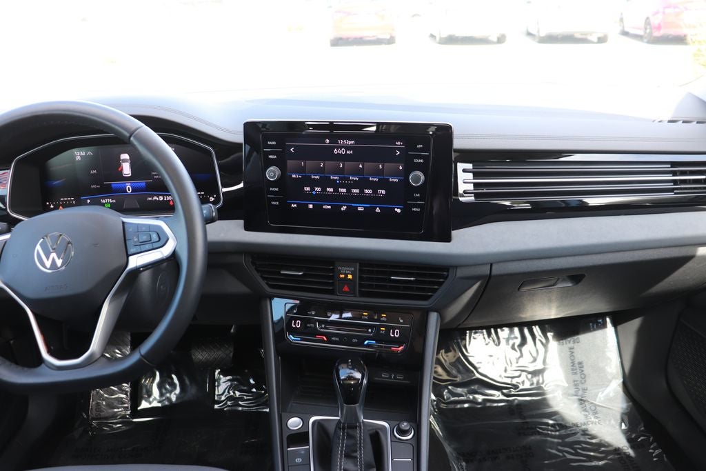 2025 Volkswagen Jetta 1.5T SE