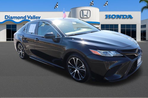 2019 Toyota Camry SE