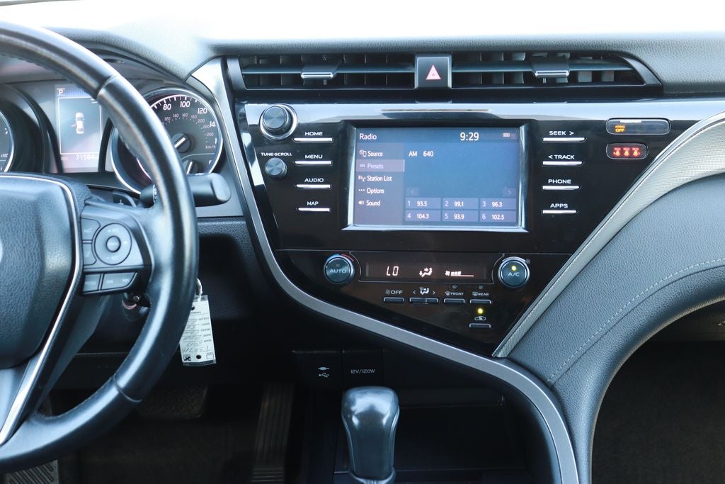 2019 Toyota Camry SE
