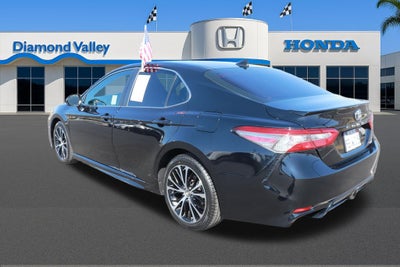 2019 Toyota Camry SE