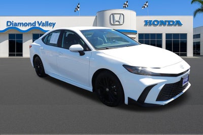 2025 Toyota Camry Hybrid SE