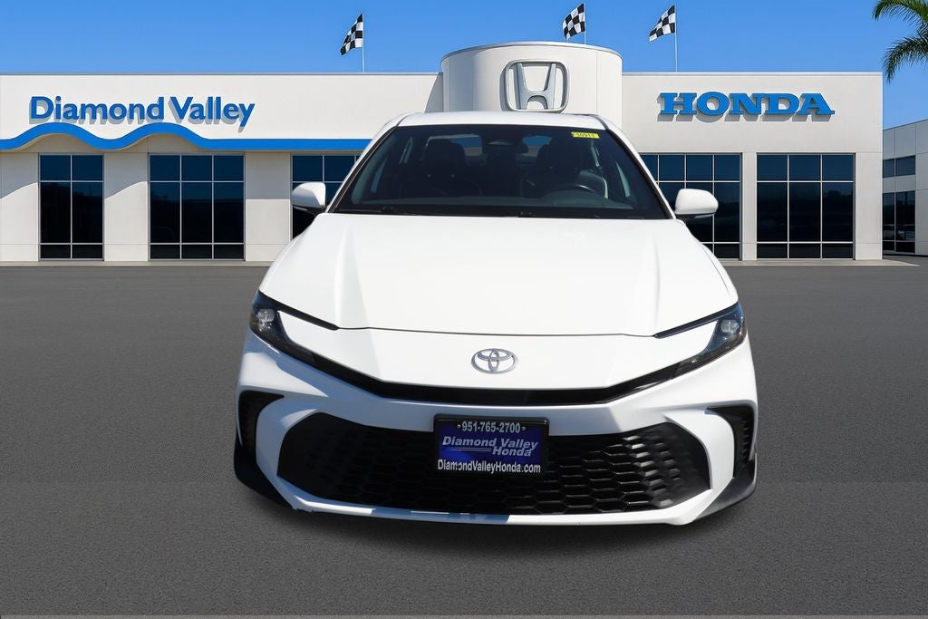 2025 Toyota Camry Hybrid SE