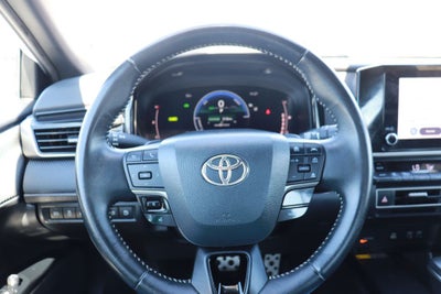 2025 Toyota Camry Hybrid SE