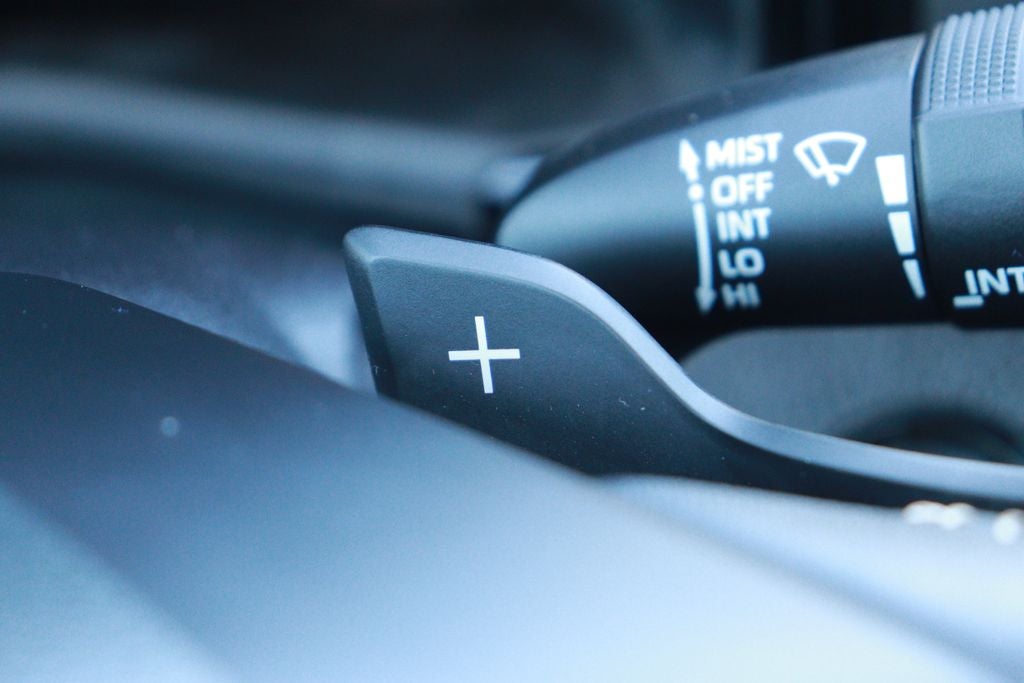 2025 Toyota Camry Hybrid SE