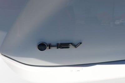 2025 Toyota Camry Hybrid SE