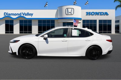 2025 Toyota Camry Hybrid SE